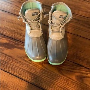 Kids Sperry Salt Water Wool Duck Boots, size 4